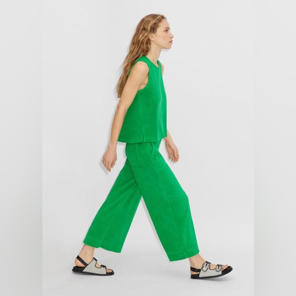 Me + Em Clover Leaf Toweling set - top (size 6) and crop flare pants (size 2)